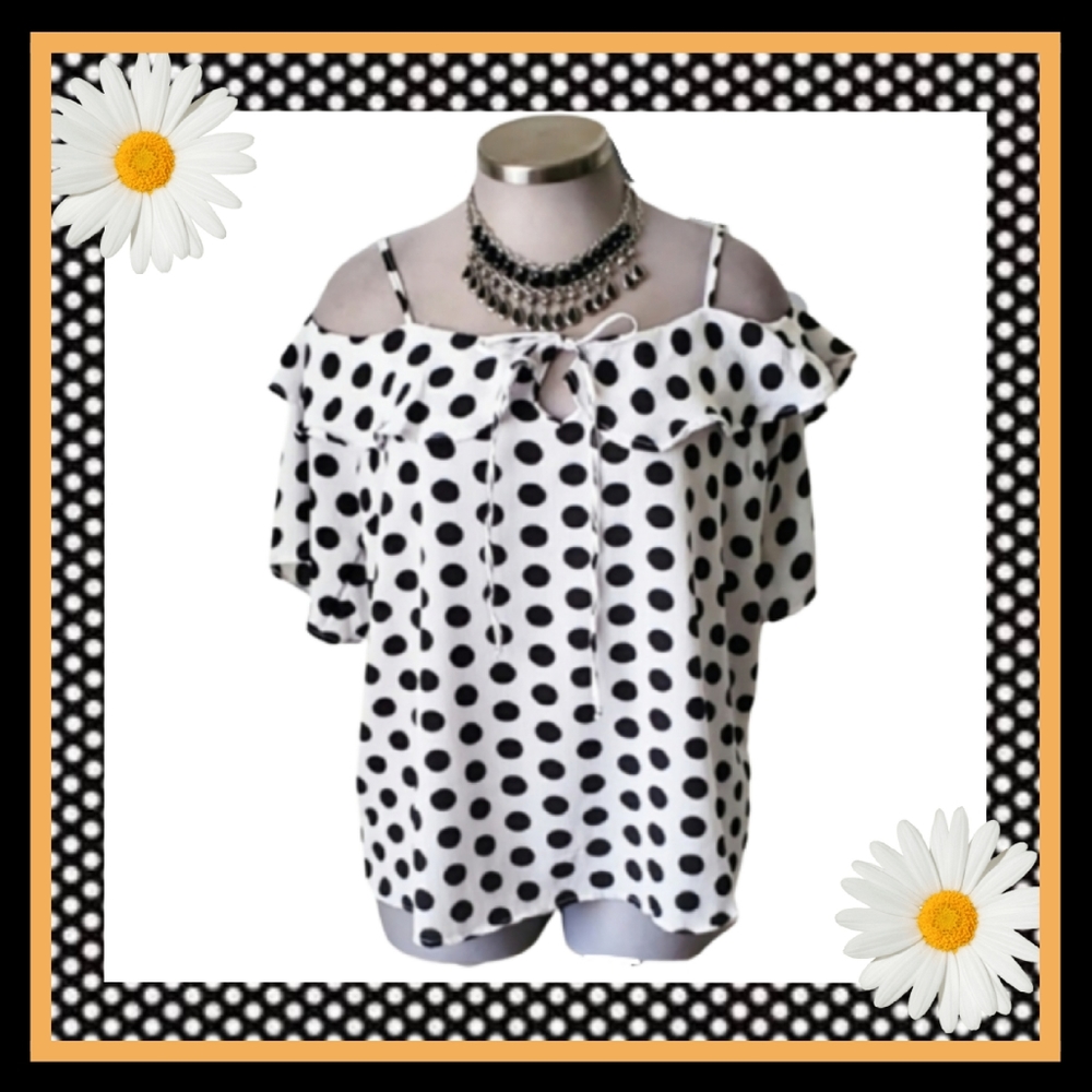 BLACK POLKA DOT ☆ COLD SHOULDER ☆  FLOUNCE TOP ☆ 2x ☆ NWT